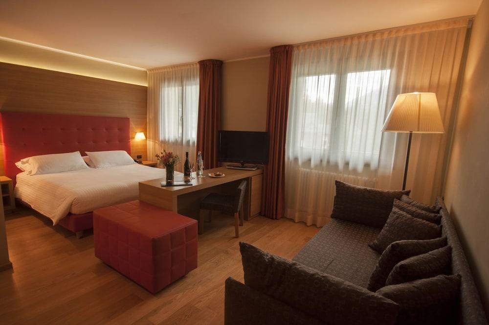 Blu Hotel Acquaseria ポンテ・ディ・レーニョ エクステリア 写真