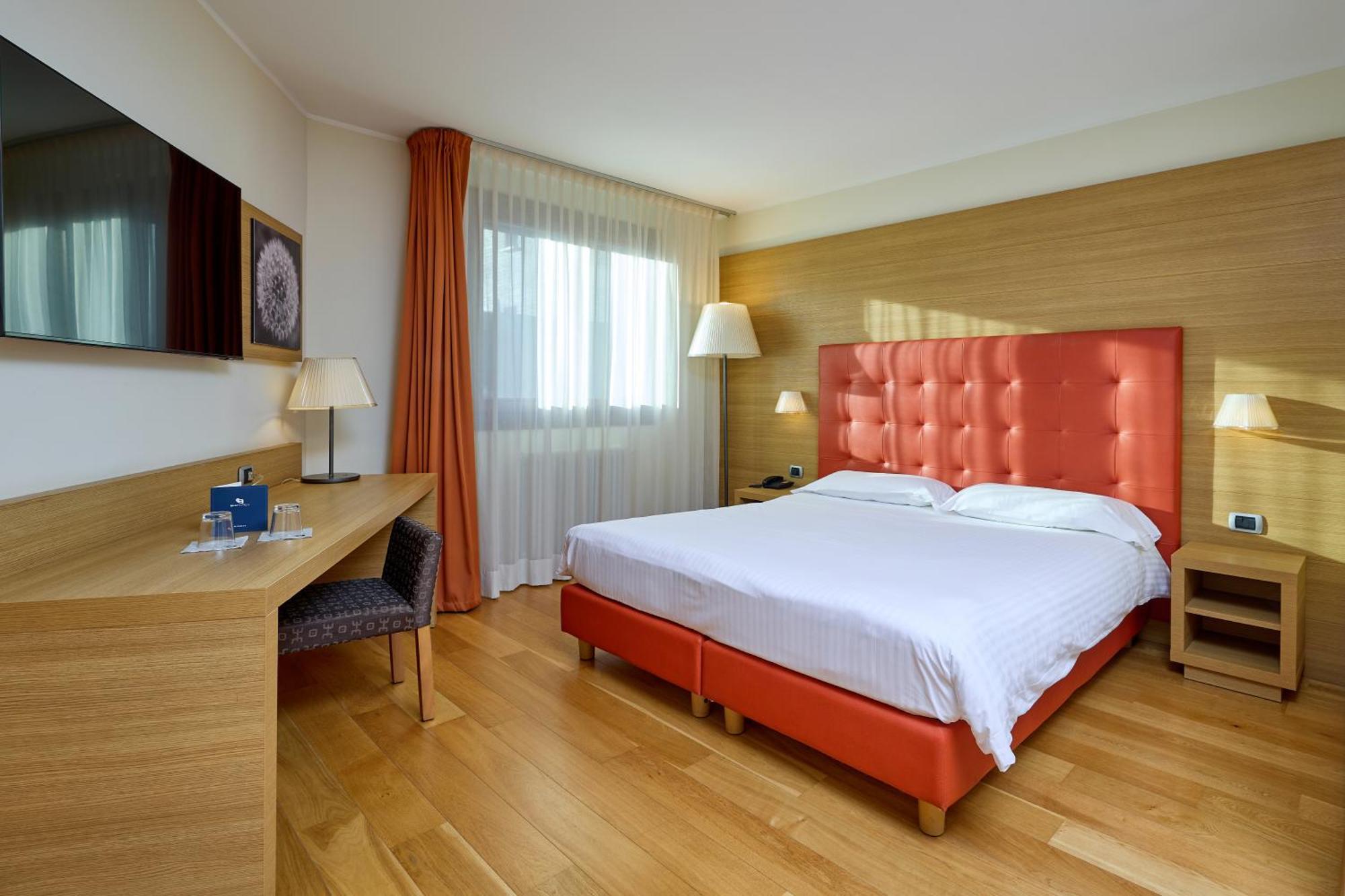 Blu Hotel Acquaseria ポンテ・ディ・レーニョ エクステリア 写真